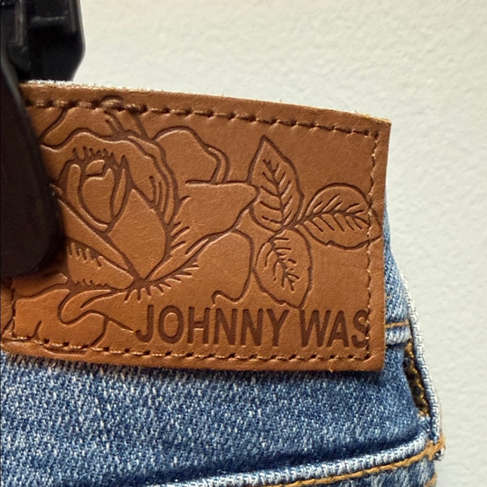 Johnny Was Denim Straight-Leg Jeans with Floral Embroidery size 30 - Picture 5 of 12
